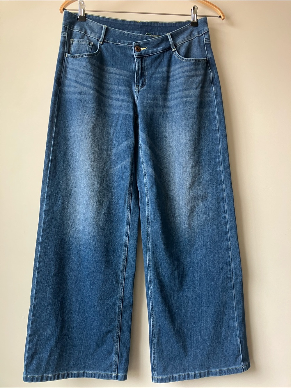 HALARA Flex™ Asymmetric Low Rise Zipper Pockets Baggy Wide Leg Mid-Wash Size M